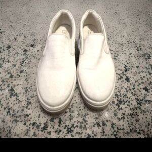 Topshop White Slip on loafers women's 9